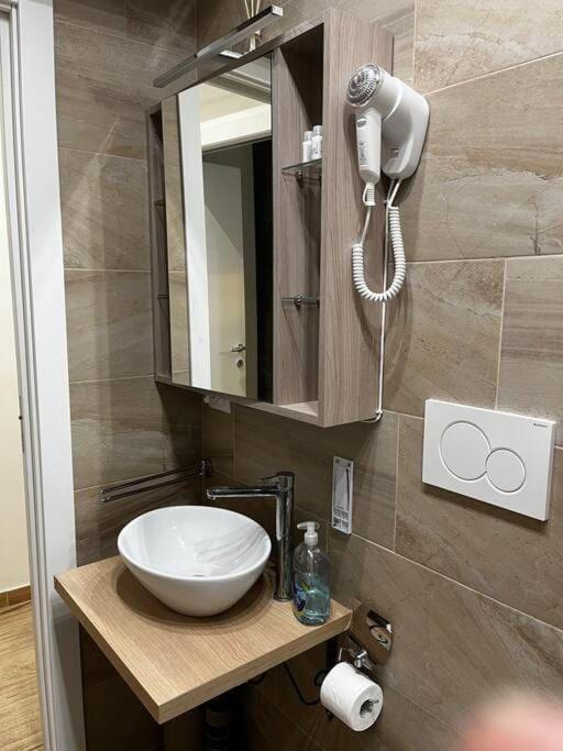 Appartement Bayres Blue à Milan Extérieur photo